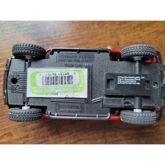 2018 Kintoy/Kinsmart - 2005 Red Hummer H2 SUT - Scale 1/40 - China - Picture 7 of 9